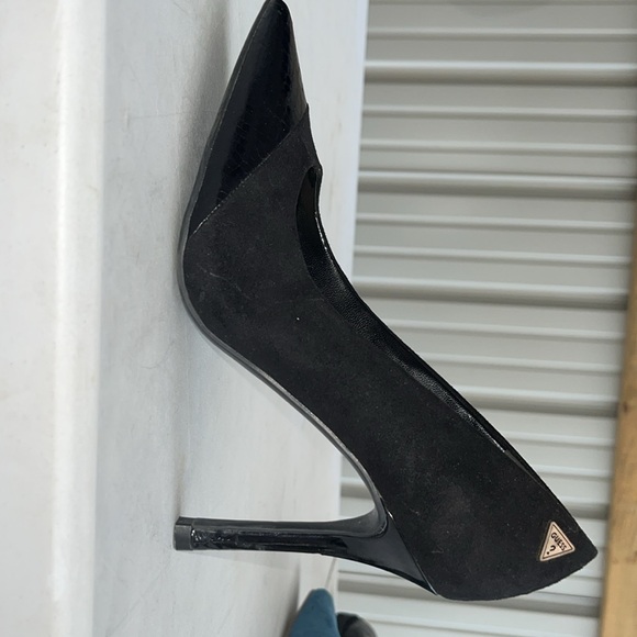 Guess heels, size 6.5 - Picture 3 of 5